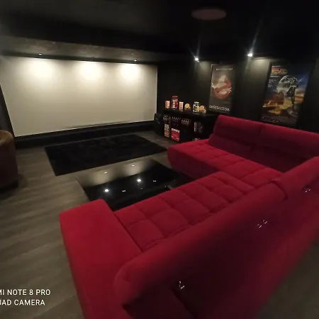 빌라 Charmente Maison Avec Piscine Chauffee *