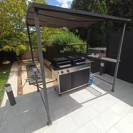 빌라 Charmente Maison Avec Piscine Chauffee *