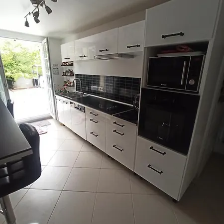 Charmente Maison Avec Piscine Chauffee Auffargis